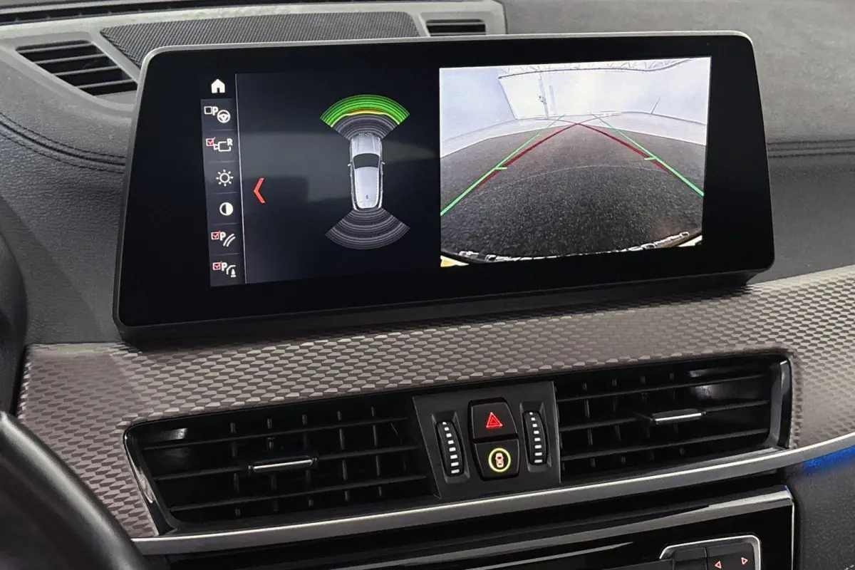 xDrive25e M Sport Panoramadak Harman Kardon Memory Head-Up