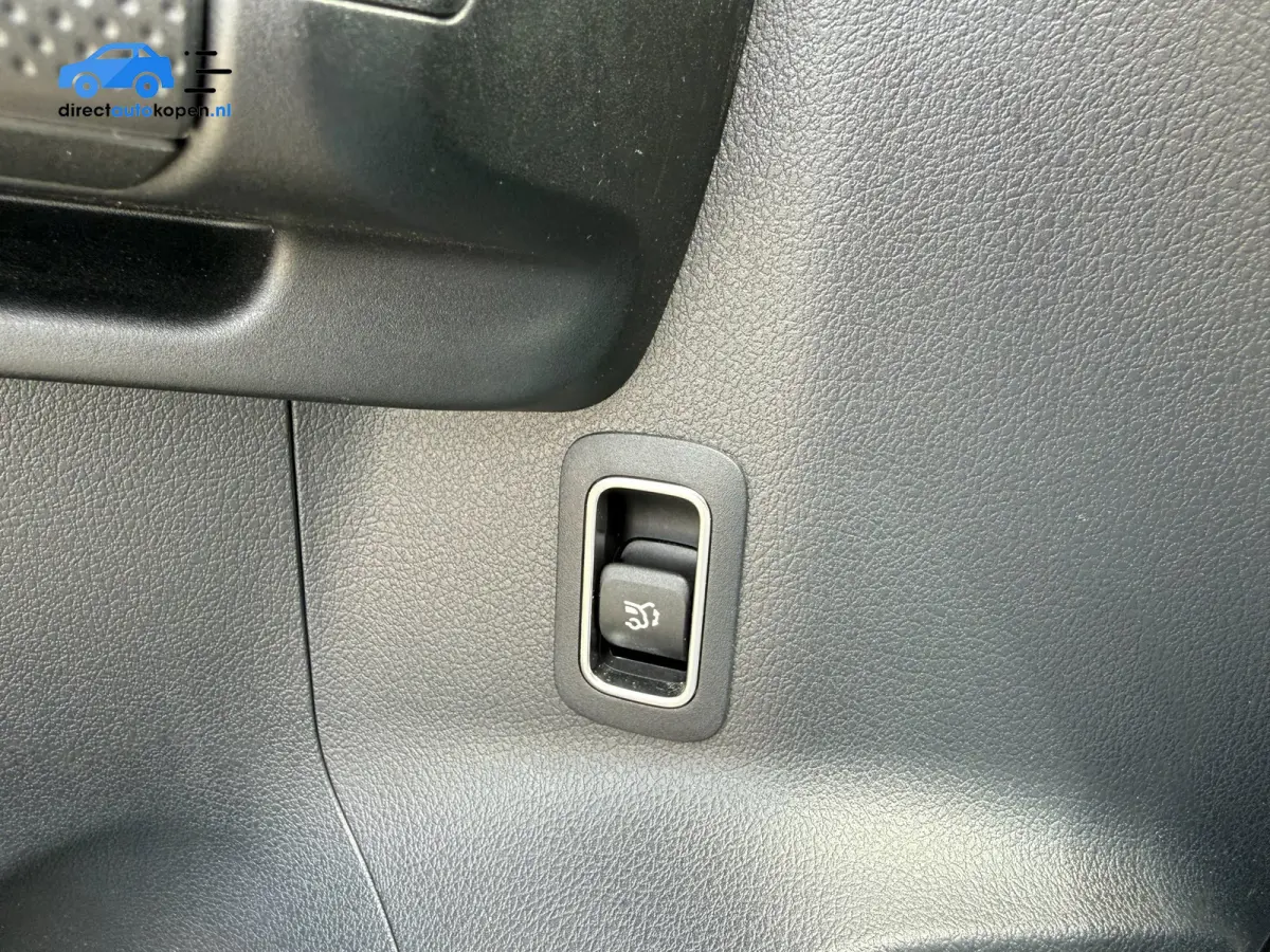 180 Business Solution Plus CarPlay | Camera | groot NAVI