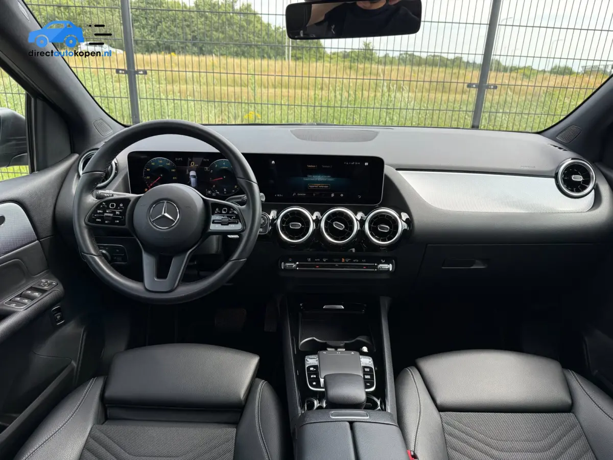 180 Business Solution Plus CarPlay | Camera | groot NAVI