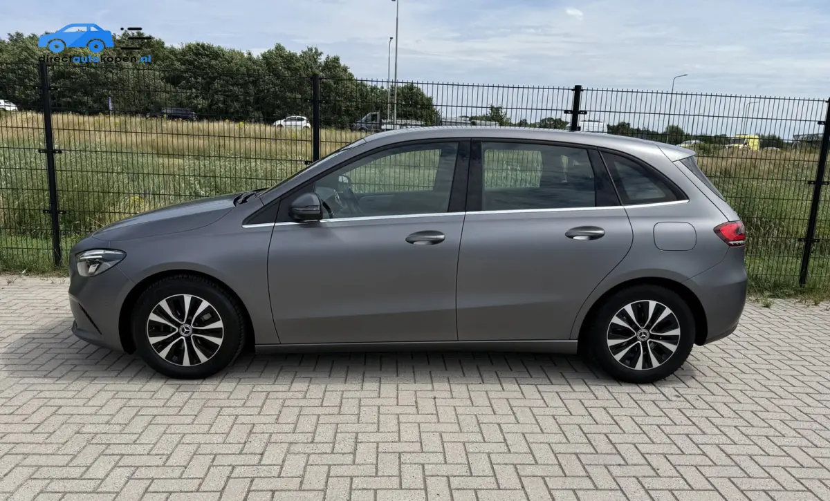 180 Business Solution Plus CarPlay | Camera | groot NAVI