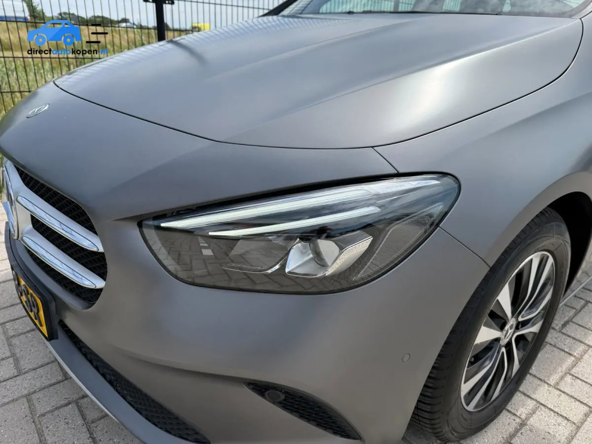 180 Business Solution Plus CarPlay | Camera | groot NAVI