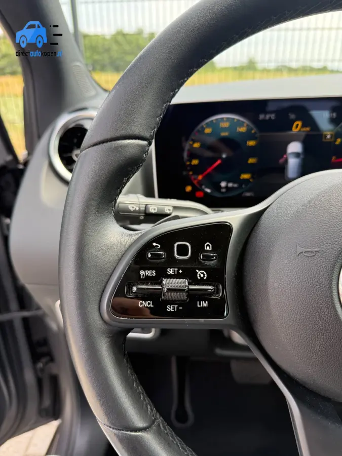 180 Business Solution Plus CarPlay | Camera | groot NAVI