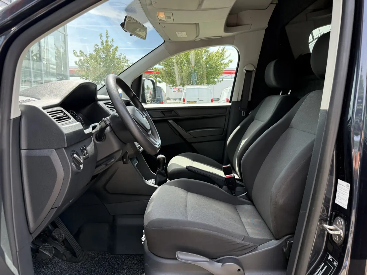 2.0 TDI L1H1 | NL-auto | Trekhaak | Carplay | Navi | Cruisec. | Airco