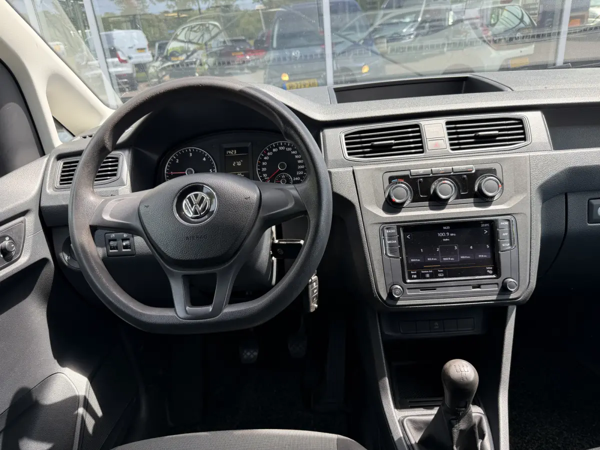 2.0 TDI L1H1 | NL-auto | Trekhaak | Carplay | Navi | Cruisec. | Airco