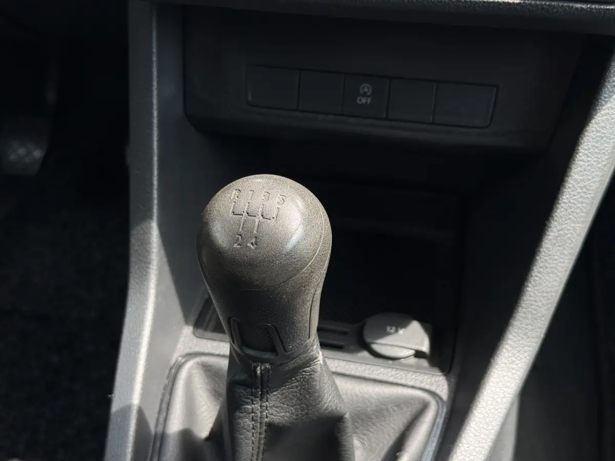 2.0 TDI L1H1 | NL-auto | Trekhaak | Carplay | Navi | Cruisec. | Airco