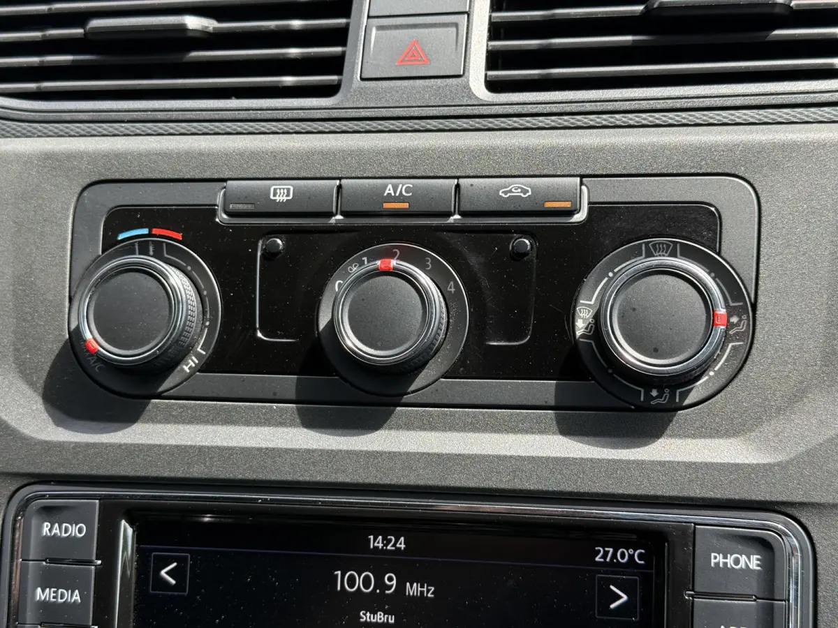 2.0 TDI L1H1 | NL-auto | Trekhaak | Carplay | Navi | Cruisec. | Airco