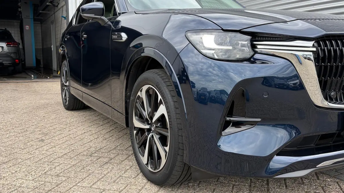 2.5 e-SKYACTIV PHEV 327PK TAKUMI AUTOMAAT / NAVI / LEDER / CLIMA / FULL-LED / PDC / 20" LMV / PANO DAK / KEYLESS / 360 CAMERA / HUD / WINTERPAKKET / ADAPT. CRUISECONTROL / 1E EIGENAAR / NIEU