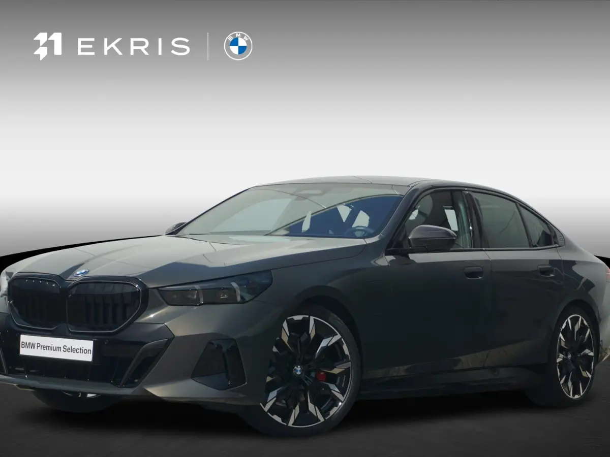 530e | M Sportpakket Pro | M Multifunctionele voorstoelen | Bowers & Wilkins | Driving Assistant Professional | Alcantara hemelbekleding