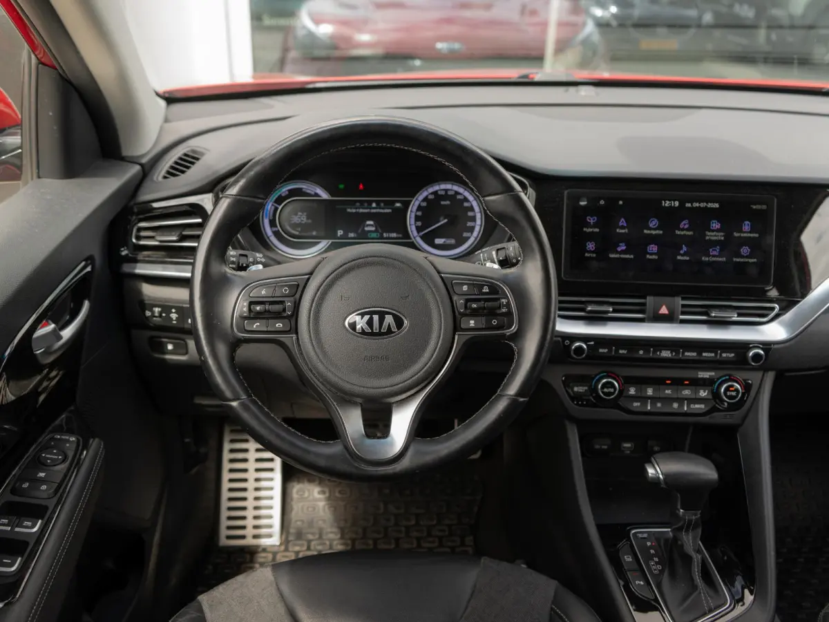 1.6 GDi Hybrid DynamicPlusLine | Stoel en stuurverwarming| Navigatie | Achteruitrijcamera | Trekhaak |