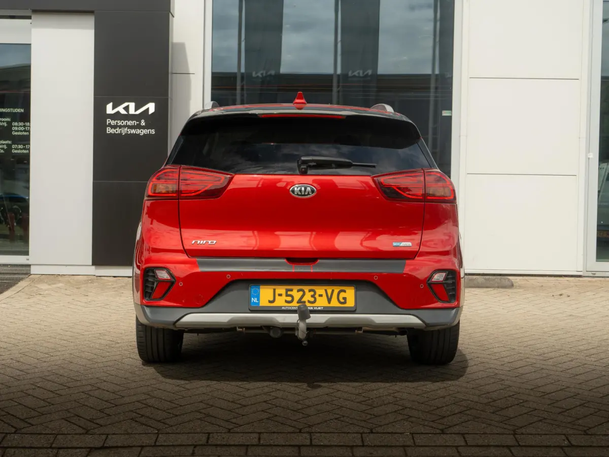 1.6 GDi Hybrid DynamicPlusLine | Stoel en stuurverwarming| Navigatie | Achteruitrijcamera | Trekhaak |