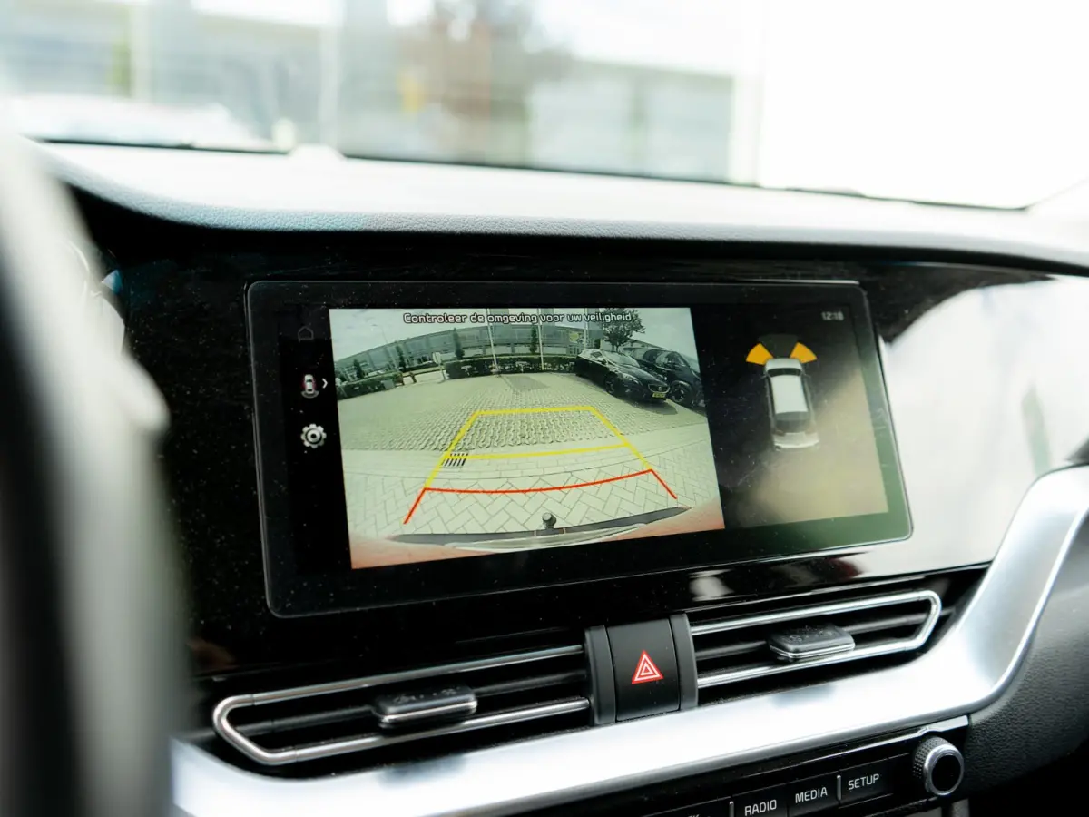 1.6 GDi Hybrid DynamicPlusLine | Stoel en stuurverwarming| Navigatie | Achteruitrijcamera | Trekhaak |