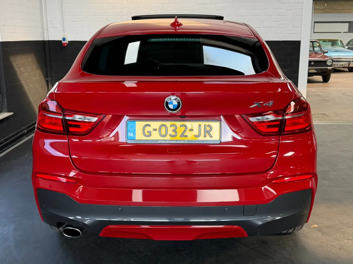 XDrive20d High Executive xLine Edition | M-Sport | Pano | Camera | Trekhaak | Keyless | Zeer mooie auto