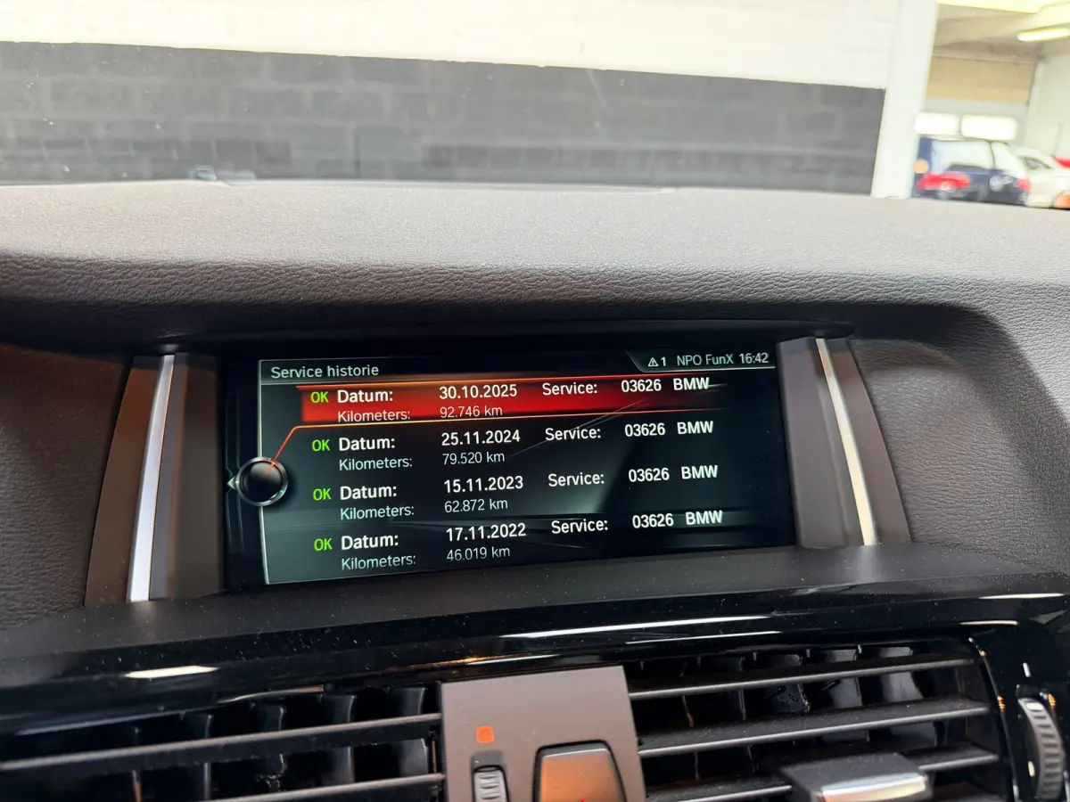 XDrive20d High Executive xLine Edition | M-Sport | Pano | Camera | Trekhaak | Keyless | Zeer mooie auto
