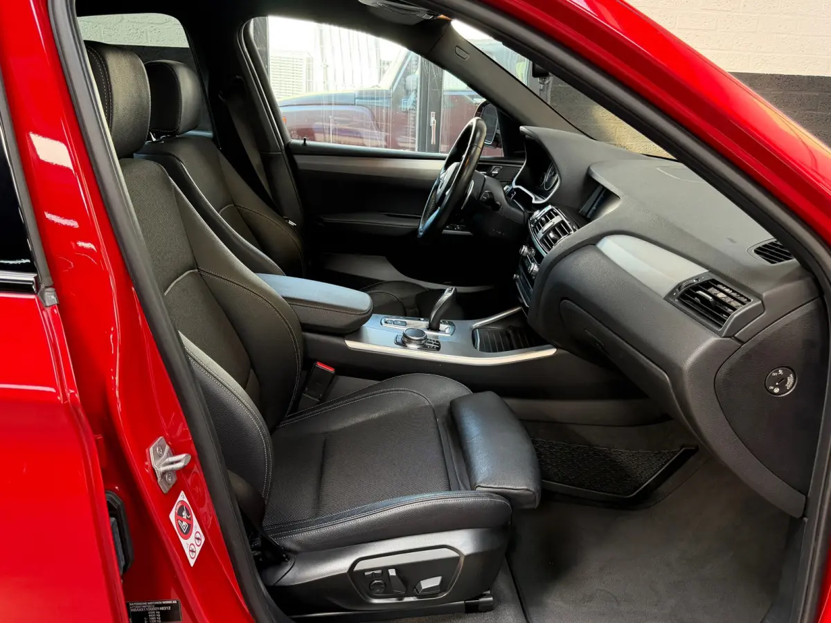 XDrive20d High Executive xLine Edition | M-Sport | Pano | Camera | Trekhaak | Keyless | Zeer mooie auto