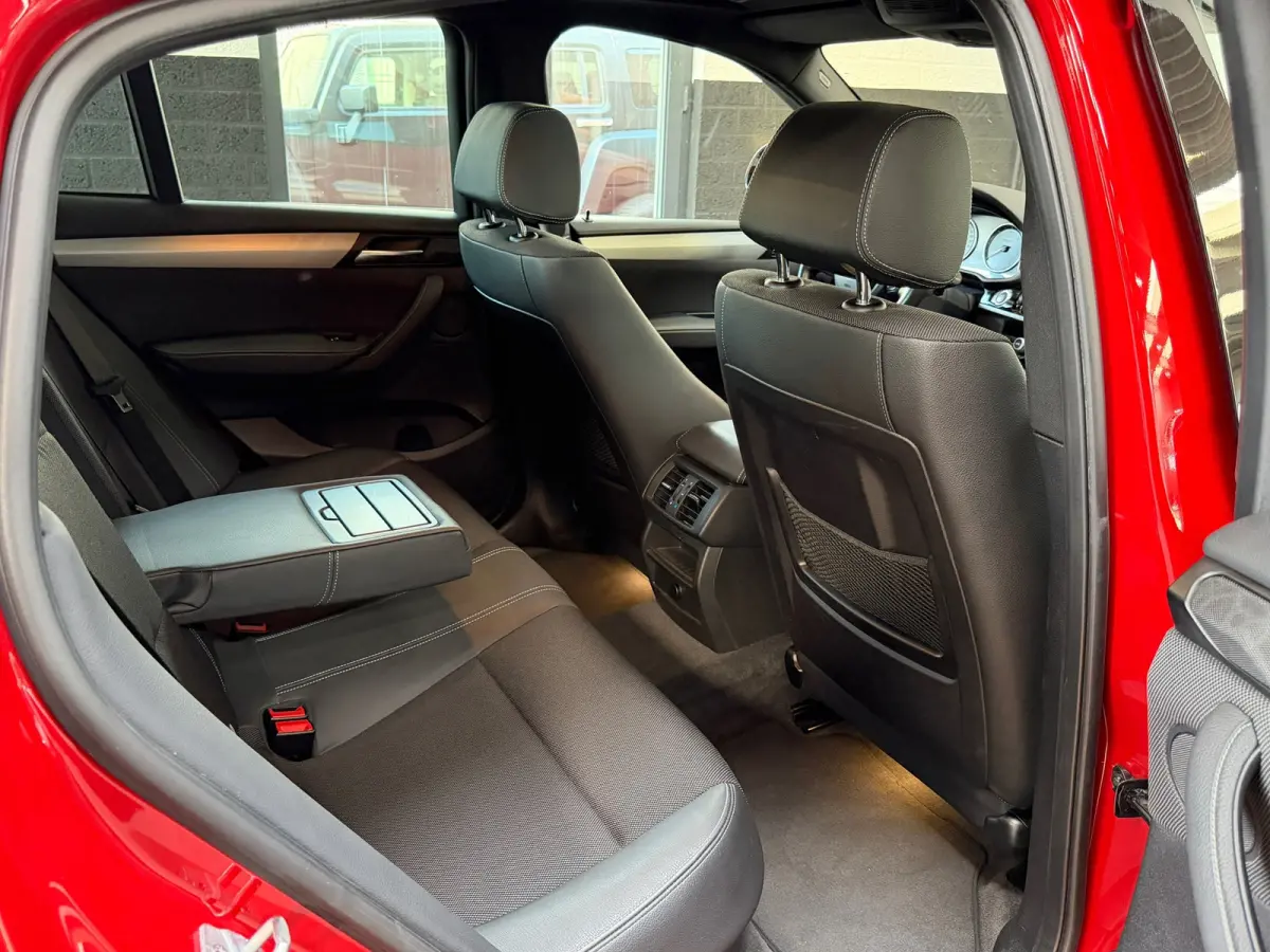 XDrive20d High Executive xLine Edition | M-Sport | Pano | Camera | Trekhaak | Keyless | Zeer mooie auto