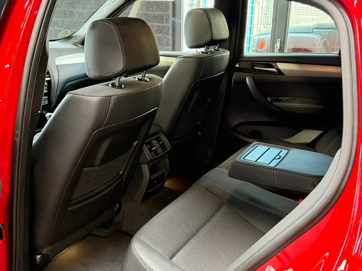 XDrive20d High Executive xLine Edition | M-Sport | Pano | Camera | Trekhaak | Keyless | Zeer mooie auto