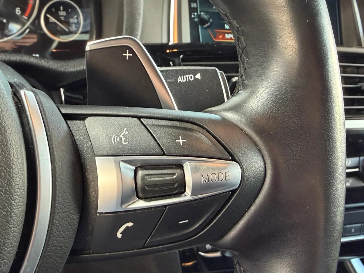 XDrive20d High Executive xLine Edition | M-Sport | Pano | Camera | Trekhaak | Keyless | Zeer mooie auto