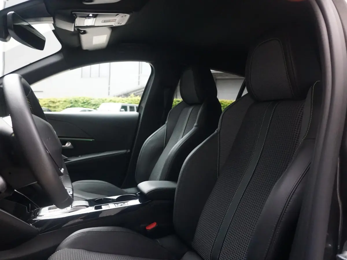 1.2 Turbo GT AUTOMAAT Climate control | Camera achter