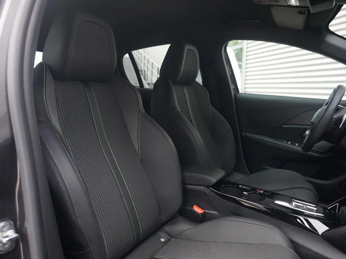 1.2 Turbo GT AUTOMAAT Climate control | Camera achter