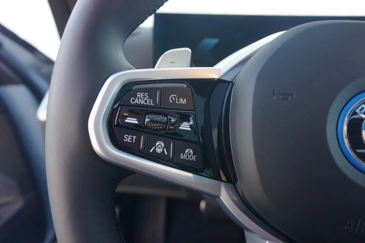 330e | M Sportpakket Pro | Schuif-/kanteldak | Harman Kardon | Driving Assistant Professional