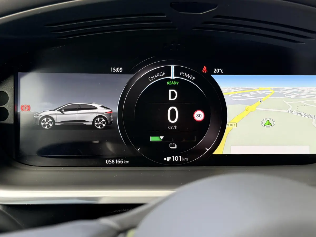 EV400 First Edition 90 kWh SOH 86,1% / NP ( € 111.500 ) / 22'' LMV ( € 2.542 ) / Carbon-Package / Luchtvering / MERIDIAN Sound / Duurste Uitvoering / Volledige Dealer Historie /