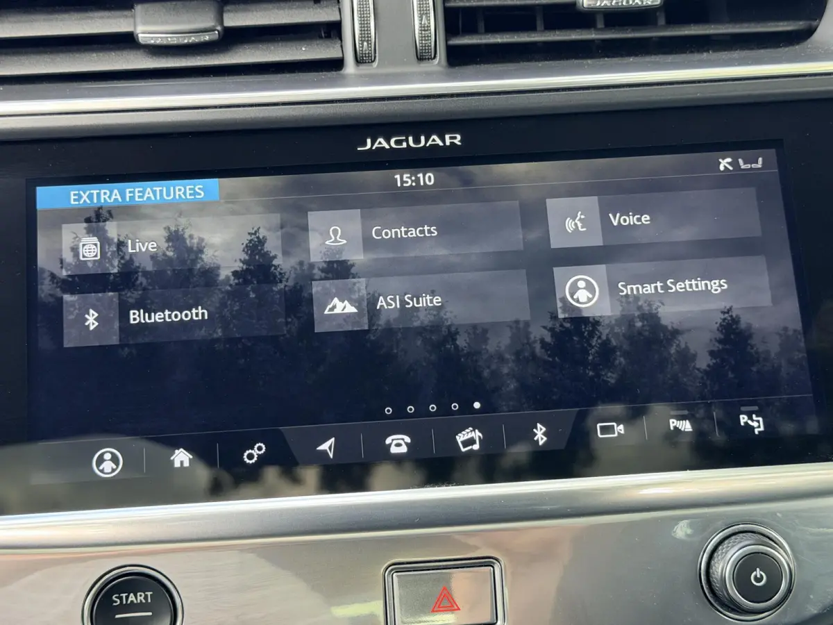 EV400 First Edition 90 kWh SOH 86,1% / NP ( € 111.500 ) / 22'' LMV ( € 2.542 ) / Carbon-Package / Luchtvering / MERIDIAN Sound / Duurste Uitvoering / Volledige Dealer Historie /