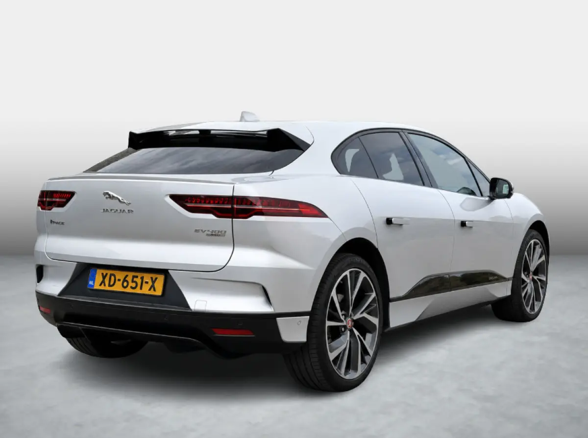EV400 First Edition 90 kWh SOH 86,1% / NP ( € 111.500 ) / 22'' LMV ( € 2.542 ) / Carbon-Package / Luchtvering / MERIDIAN Sound / Duurste Uitvoering / Volledige Dealer Historie /