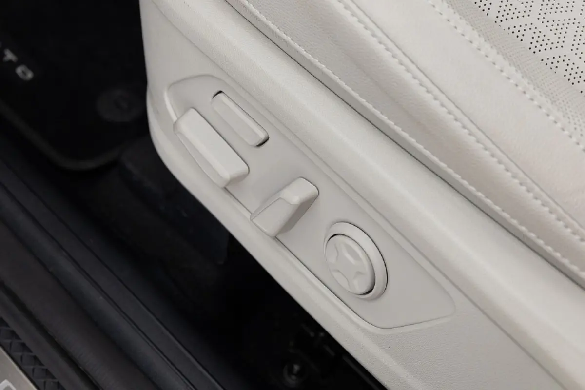 1.6 T-GDI Plug-in Hybrid 4WD ExecutiveLine | PANORAMADAK | LEDER | Head-Up | BOSE