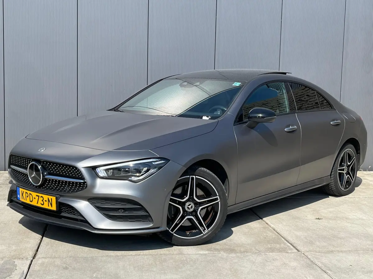 250 e AMG Line | Designo Magno Mountaingrau | Panoramadak | Sfeerverlichting | Widescreen |