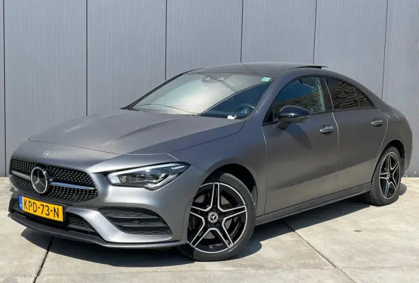 250 e AMG Line | Designo Magno Mountaingrau | Panoramadak | Sfeerverlichting | Widescreen |