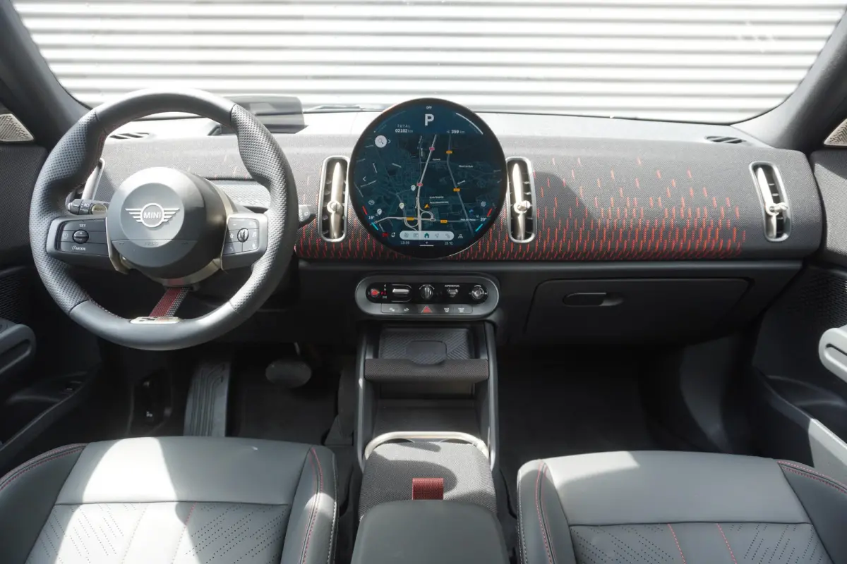 E | John Cooper Works Uitvoering | Pakket L | Driving Assistant Plus | HIFI System Harman Kardon | MINI Head-Up Display