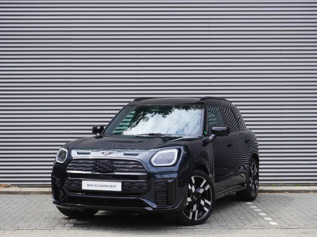 E | John Cooper Works Uitvoering | Pakket L | Driving Assistant Plus | HIFI System Harman Kardon | MINI Head-Up Display