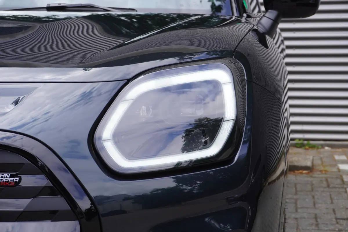 E | John Cooper Works Uitvoering | Pakket L | Driving Assistant Plus | HIFI System Harman Kardon | MINI Head-Up Display