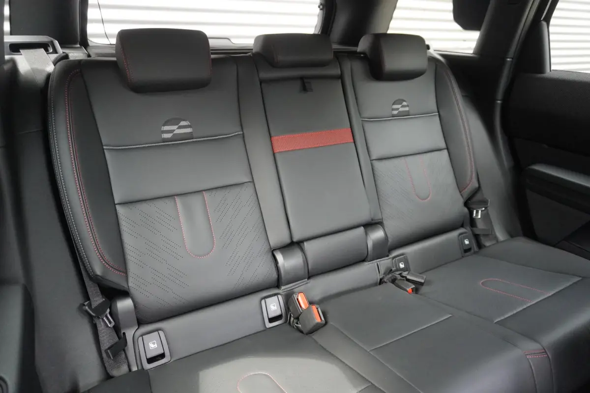 E | John Cooper Works Uitvoering | Pakket L | Driving Assistant Plus | HIFI System Harman Kardon | MINI Head-Up Display