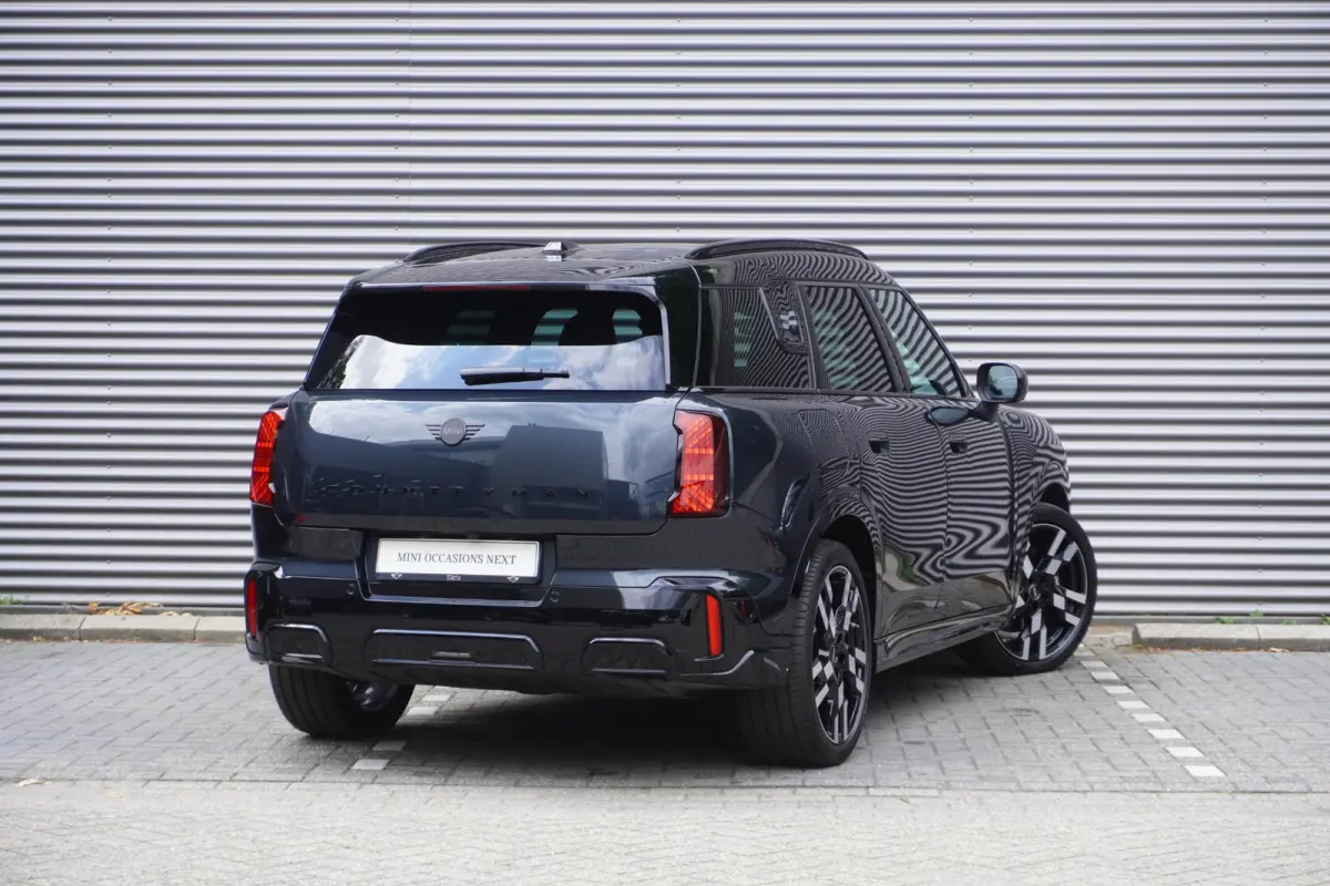 E | John Cooper Works Uitvoering | Pakket L | Driving Assistant Plus | HIFI System Harman Kardon | MINI Head-Up Display