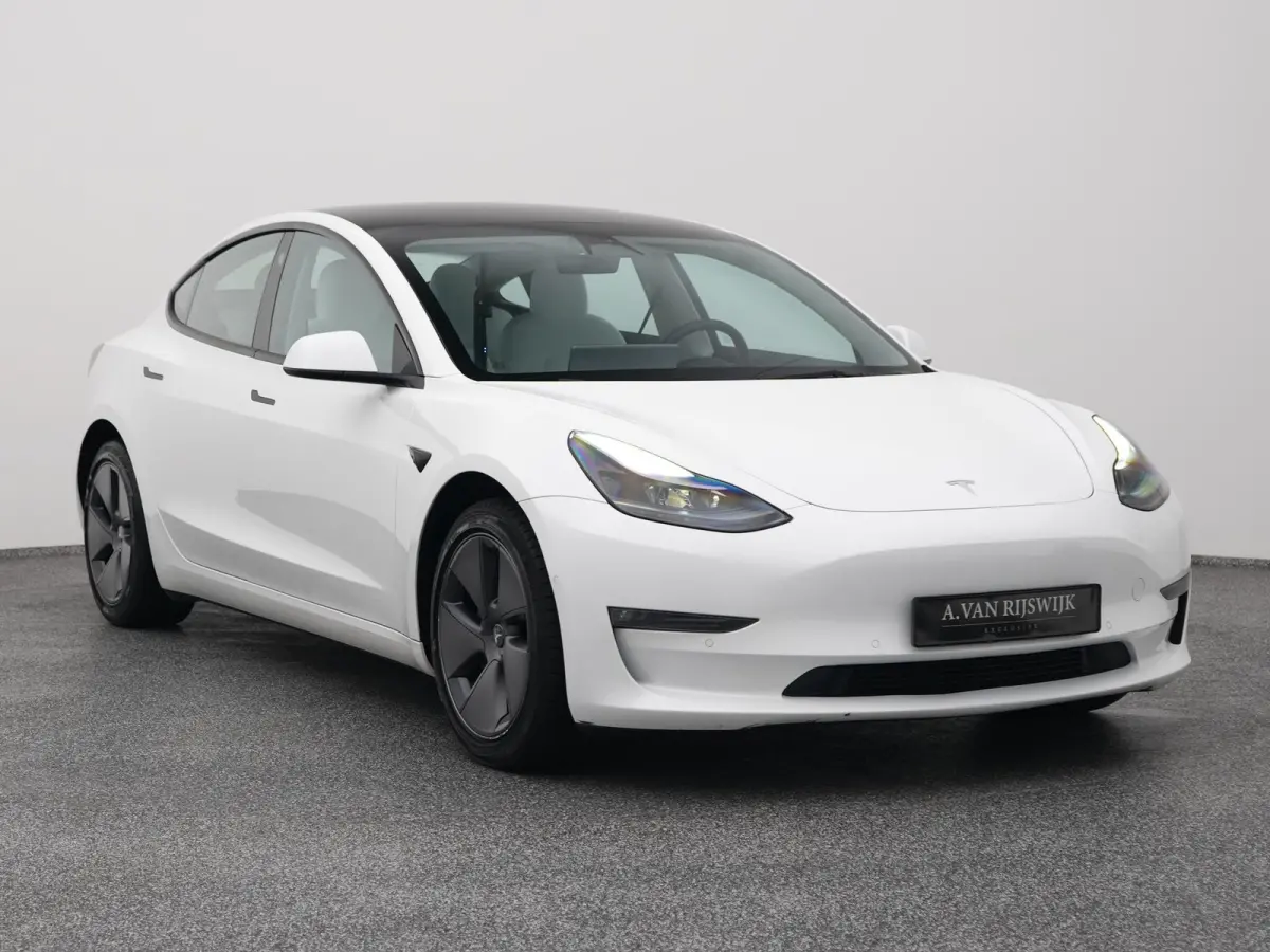 Long Range AWD 75 kWh | PANO | CAMERA | STOELVERWARMING