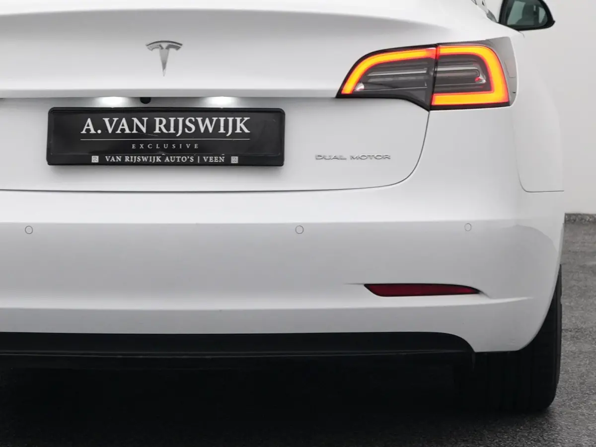 Long Range AWD 75 kWh | PANO | CAMERA | STOELVERWARMING