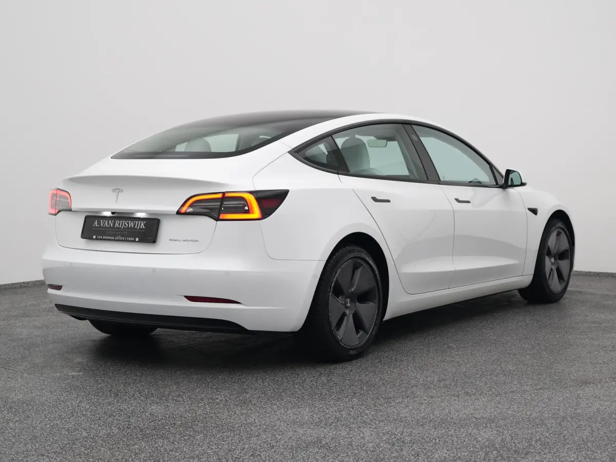Long Range AWD 75 kWh | PANO | CAMERA | STOELVERWARMING