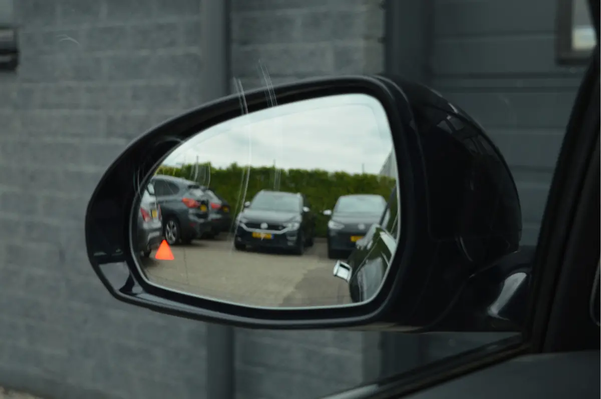 300 e AMG Line | PANO | SUPERSCREEN | BURMESTER | ACC | HUD |
