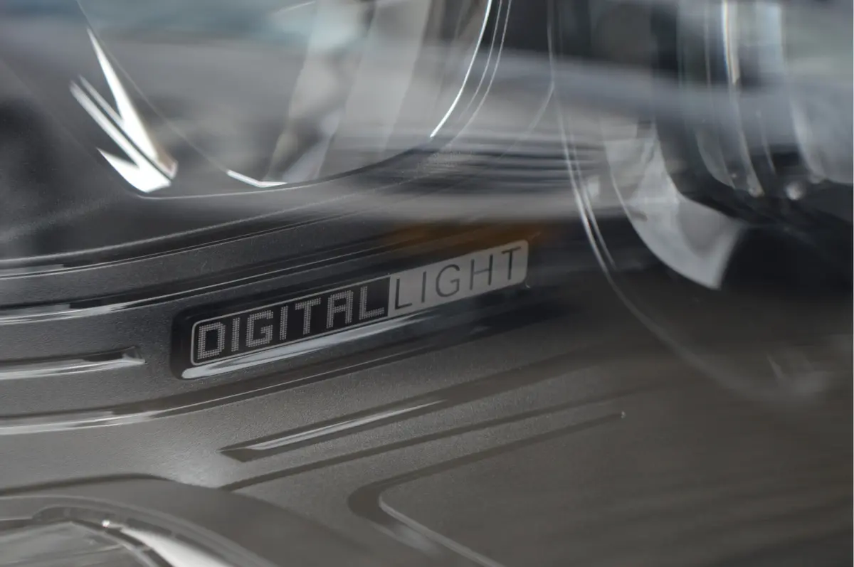 300 e AMG Line | PANO | SUPERSCREEN | BURMESTER | ACC | HUD |