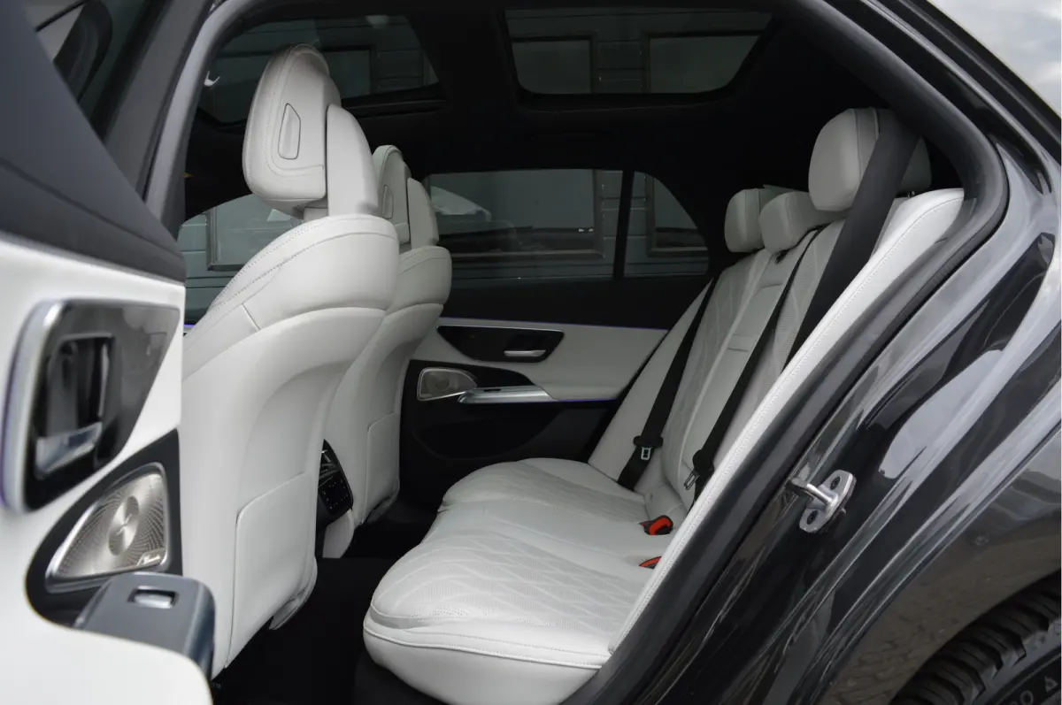 300 e AMG Line | PANO | SUPERSCREEN | BURMESTER | ACC | HUD |