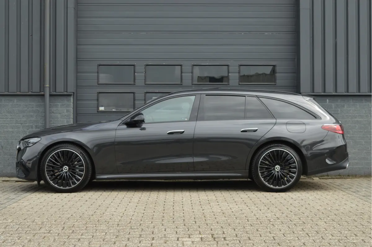 300 e AMG Line | PANO | SUPERSCREEN | BURMESTER | ACC | HUD |