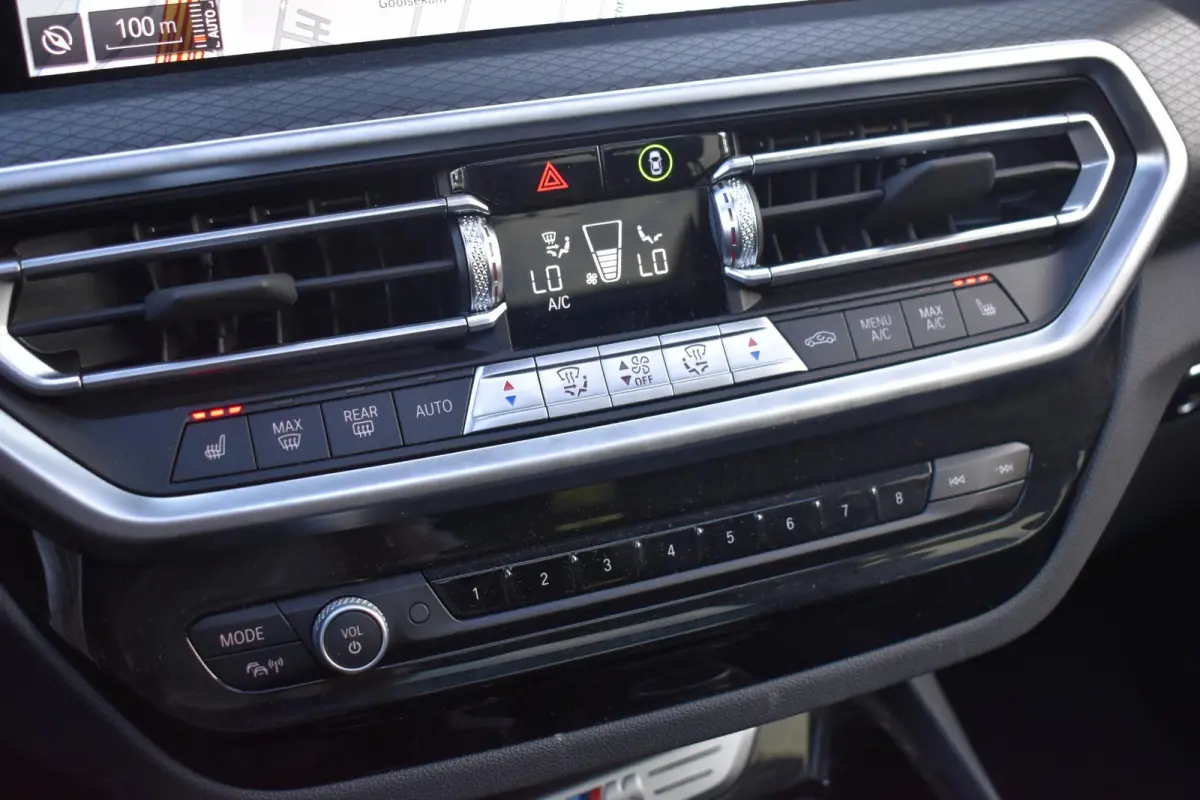 M40i xDrive High Executive Pano HUD Lane Camera Keyless HK