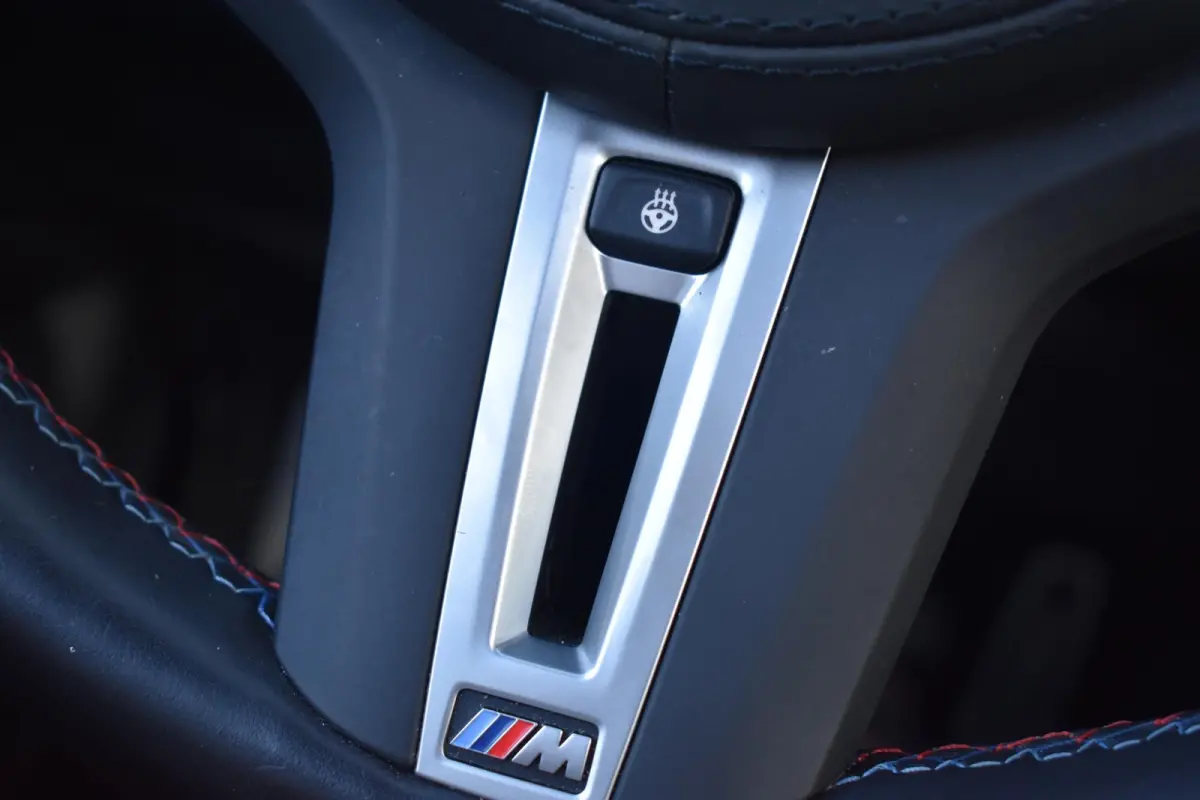 M40i xDrive High Executive Pano HUD Lane Camera Keyless HK