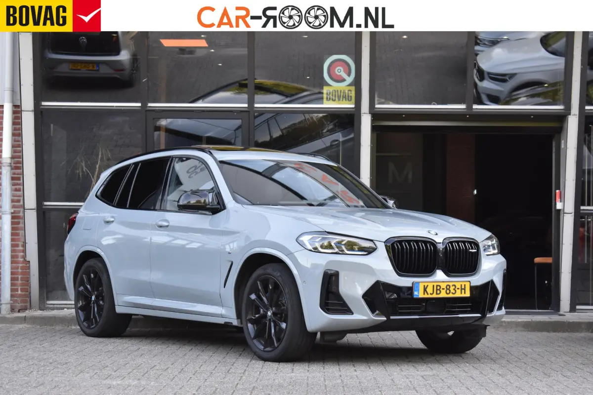 M40i xDrive High Executive Pano HUD Lane Camera Keyless HK
