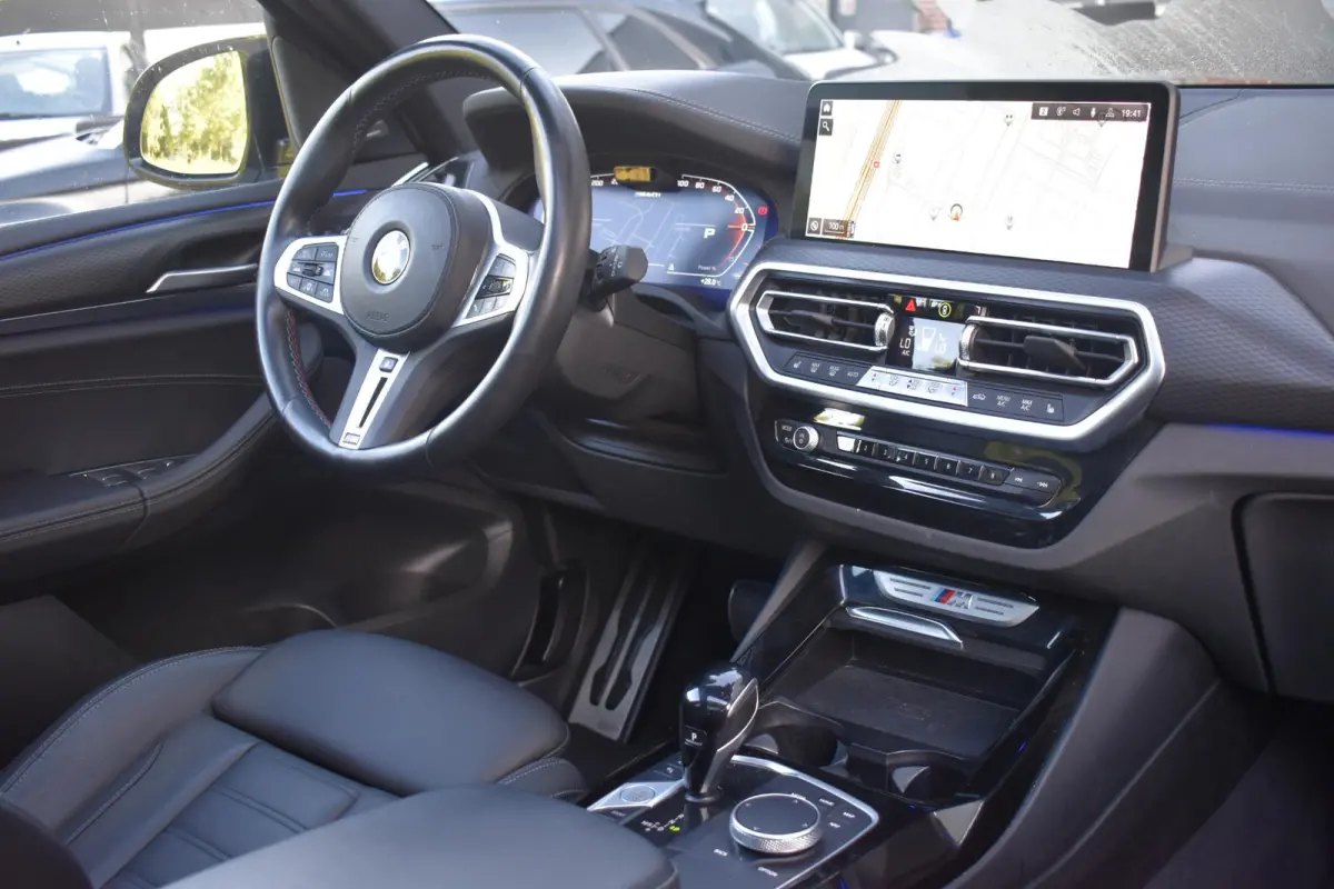 M40i xDrive High Executive Pano HUD Lane Camera Keyless HK
