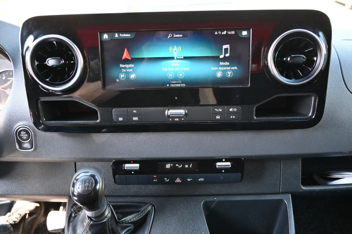 515 CDI L3 Bakwagen Geveerde stoel, MBUX 10.25 met Apple Carplay/Android Auto