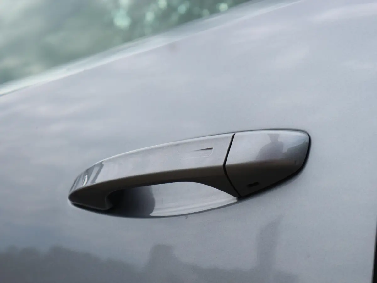 1.6 plug-in Hybrid 195 Allure / 360 Camera / Afneembare Trekhaak / Voorraad Voordeel