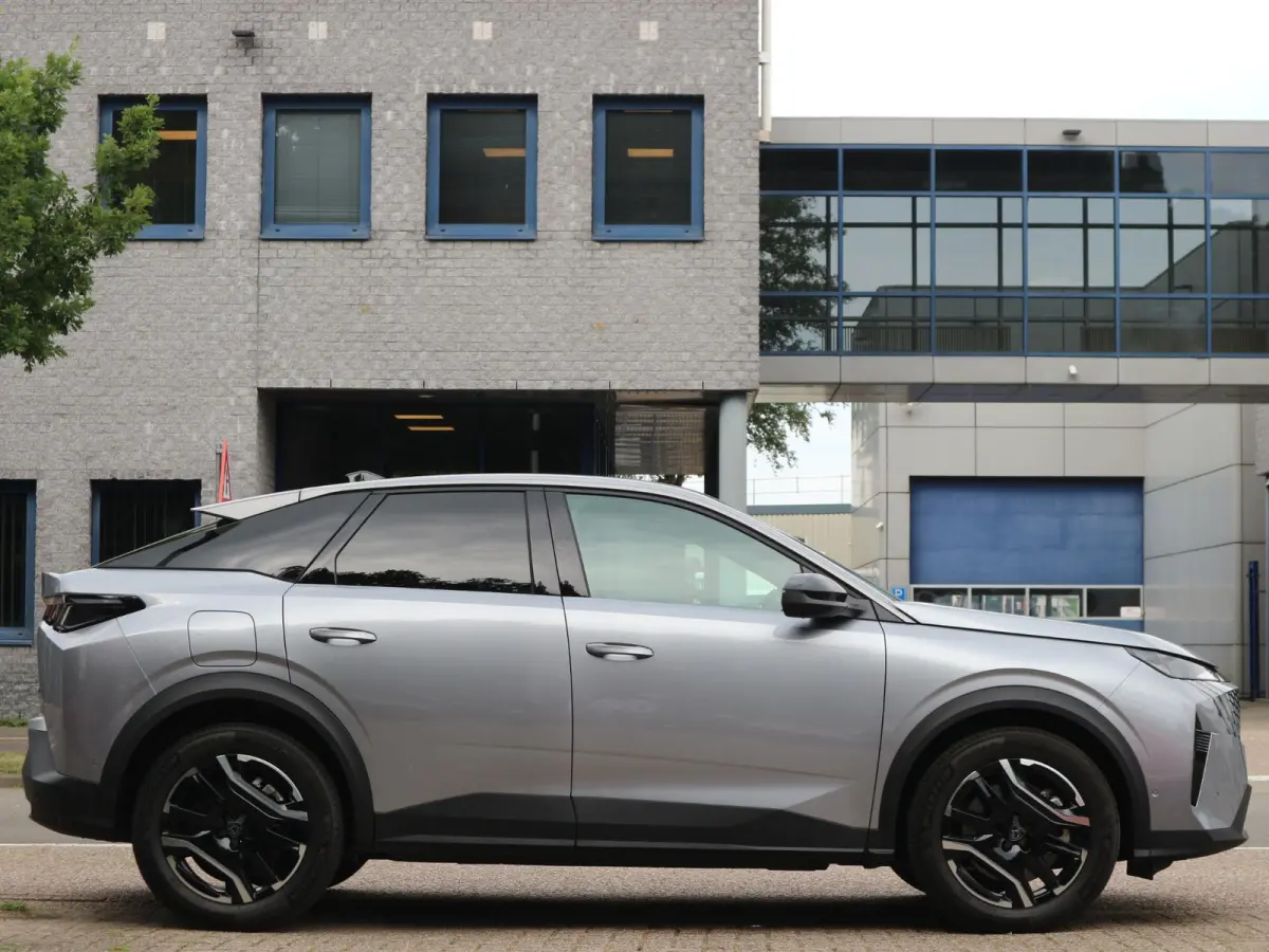 1.6 plug-in Hybrid 195 Allure / 360 Camera / Afneembare Trekhaak / Voorraad Voordeel