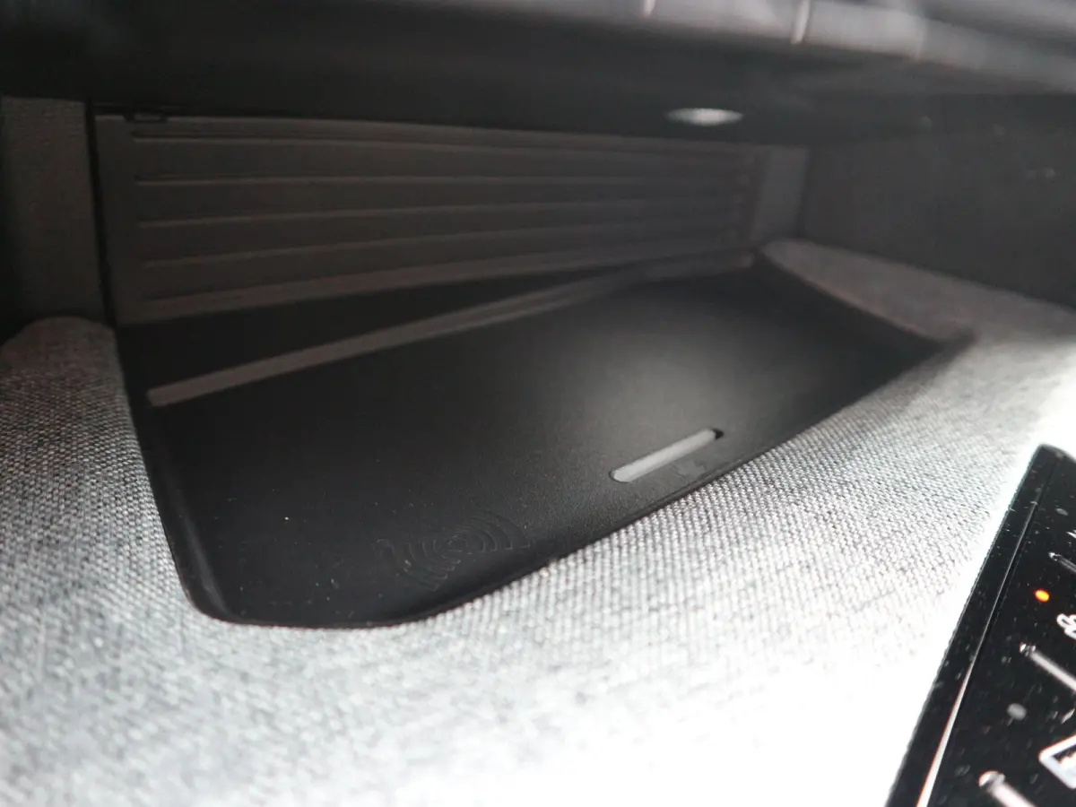 1.6 plug-in Hybrid 195 Allure / 360 Camera / Afneembare Trekhaak / Voorraad Voordeel